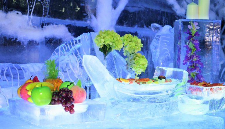 singapore-singapore-snow-city-tickets-04_tn